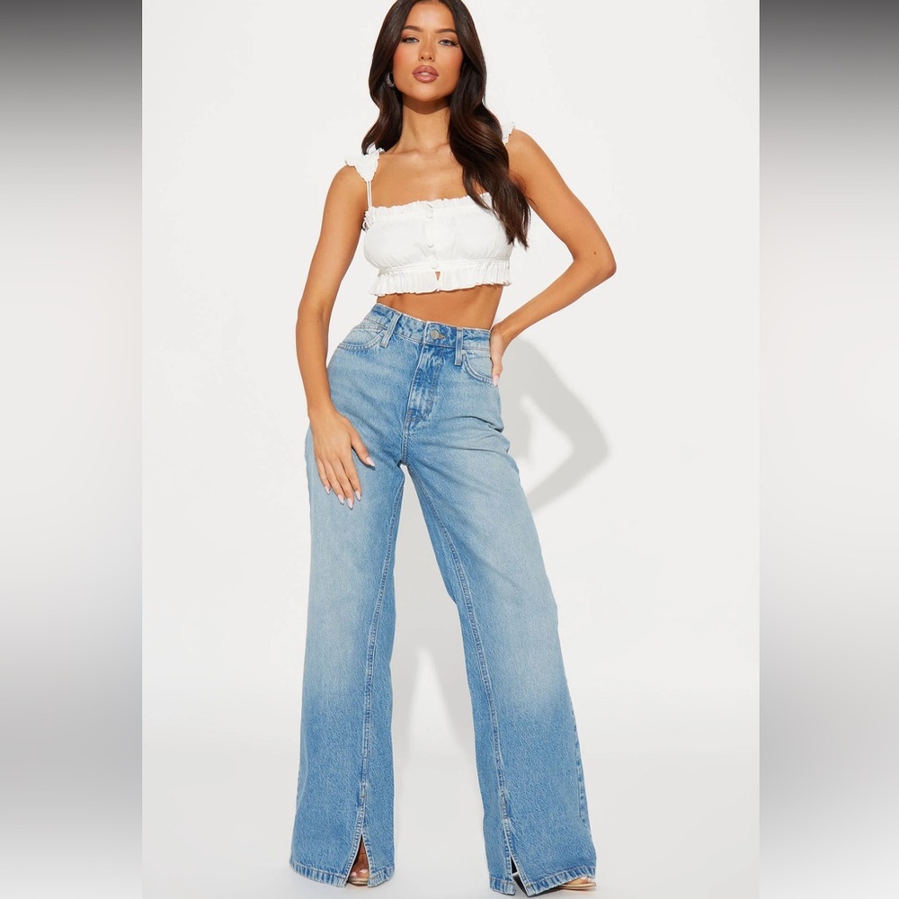 Fashion Nova keep it coming split hem jeans BNWT size 3